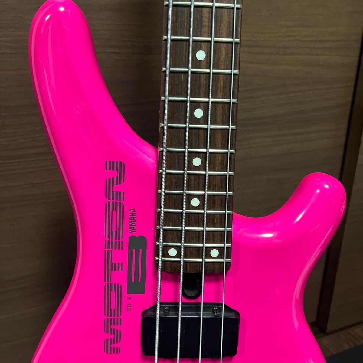 Yahoo!オークション - YAMAHA MOTION B エレキベース MB-Ⅲ ピンク/ヤ