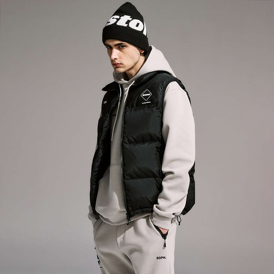 23-24AW新品L黒F C Real BristolダウンDOWN VESTベストFCRBダウン