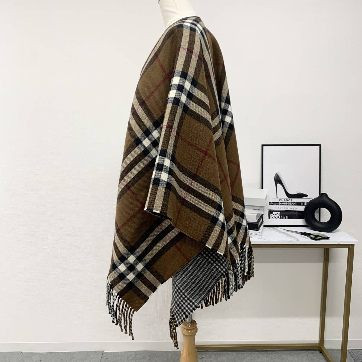 BURBERRY チェック柄 バーバリー フード付きポンチョ ケープ ショール