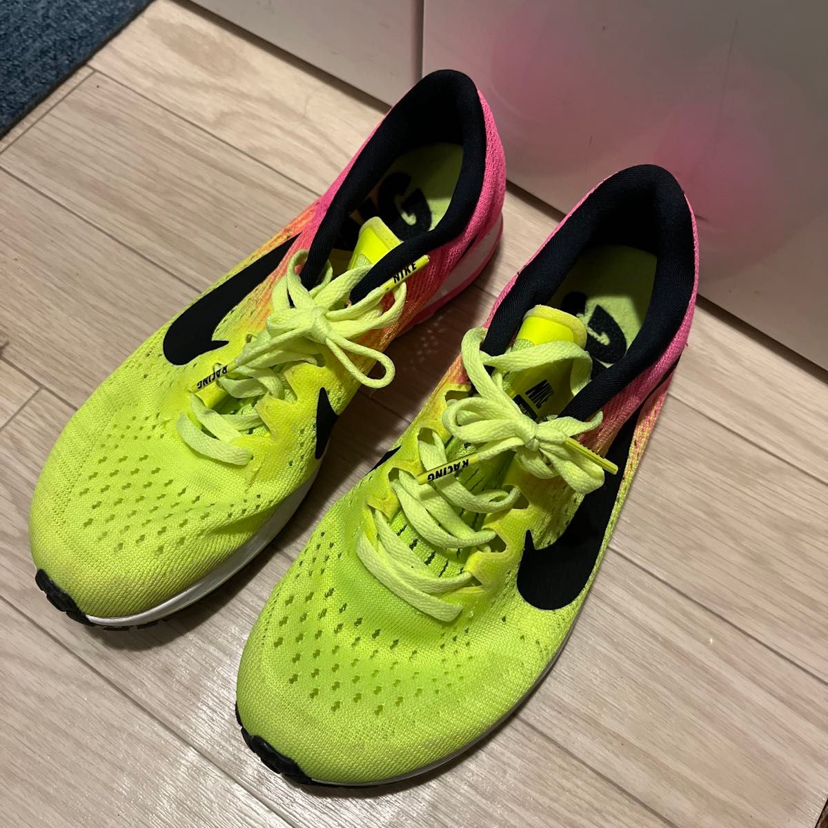 NIKE ZOOM STREAK LT ランニングシューズ 蛍光イエロー ピンク｜Yahoo