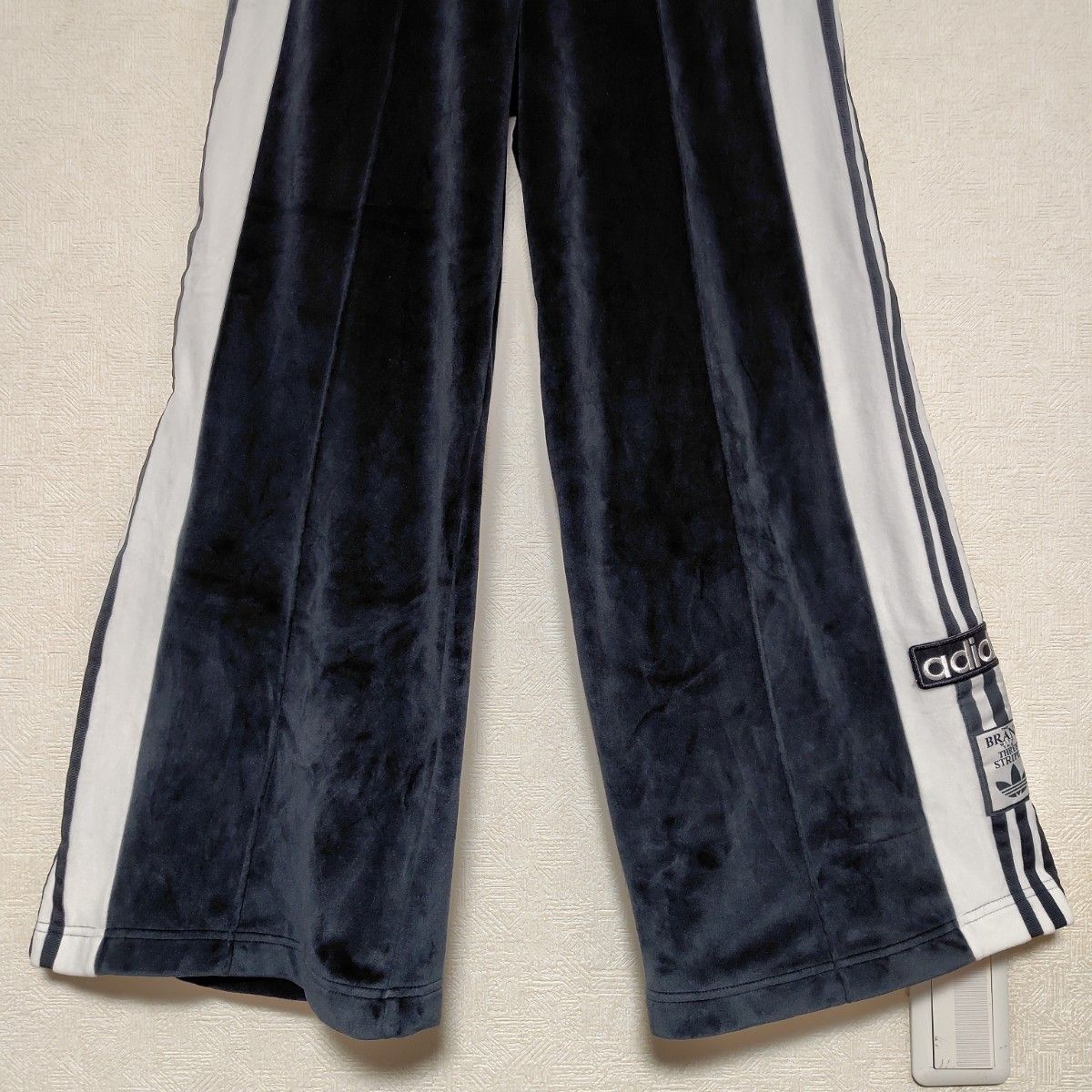 adidas アディダス ADIBREAK VELOUR TRACK PANTS アディブレイク