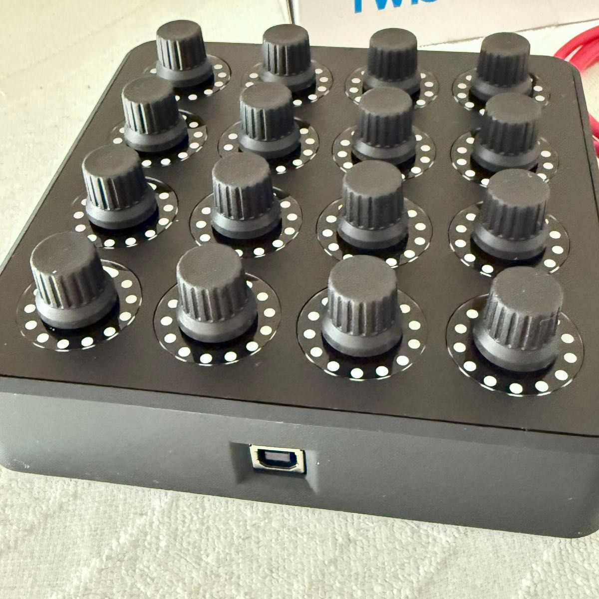DJ TechTools MIDI FIGHTER TWISTER midiコントローラー ノブ BLACK