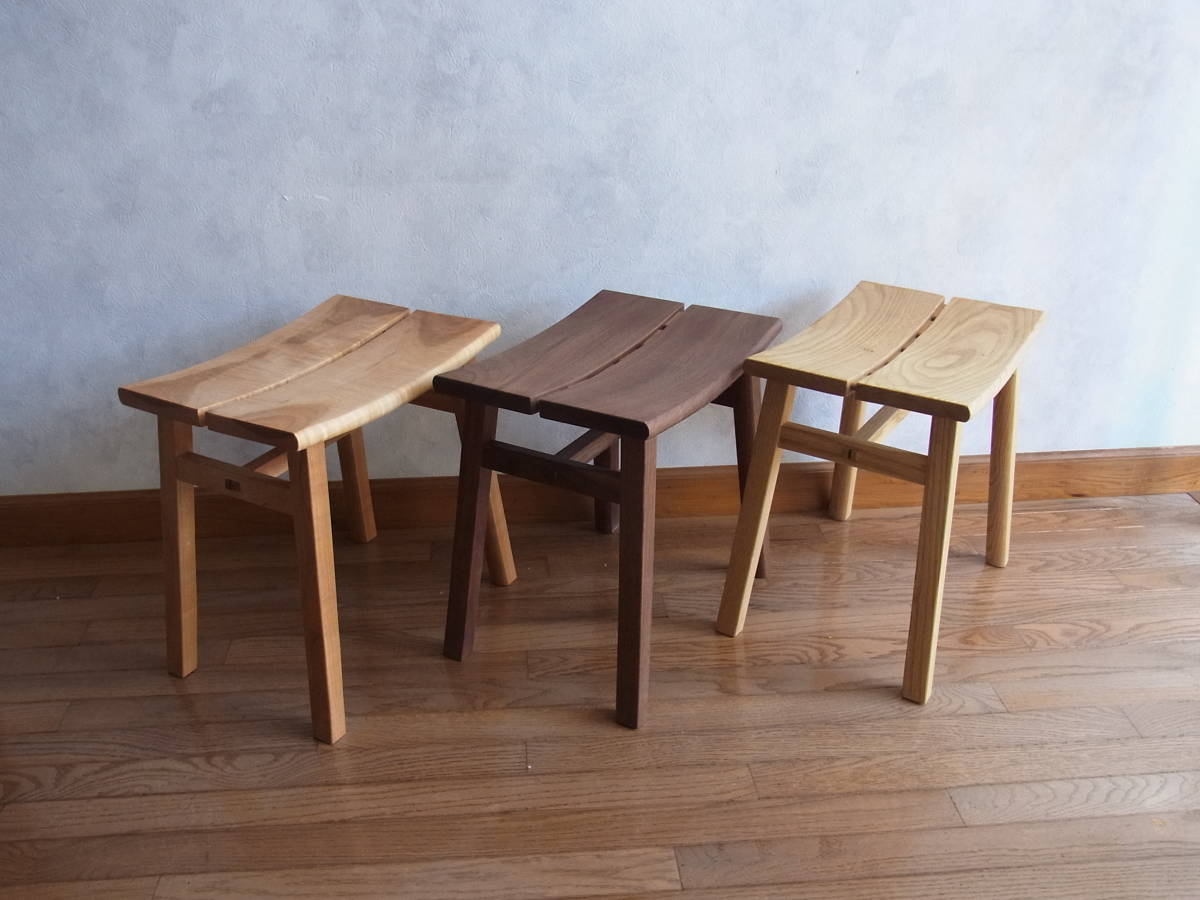 エコロジー木工家具 ブラックウォールナット材で手作りしたスツール
