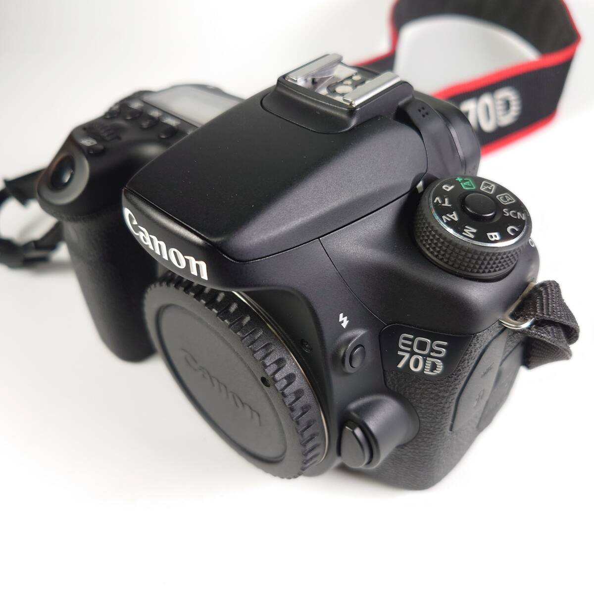 ジャンク品 Canon EOS70D キヤノン 一眼レフ ボディのみ EOS60D