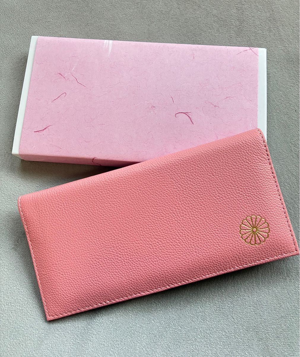 新品 皇居 長財布 ピンク 革財布 菊の紋｜Yahoo!フリマ（旧PayPayフリマ）