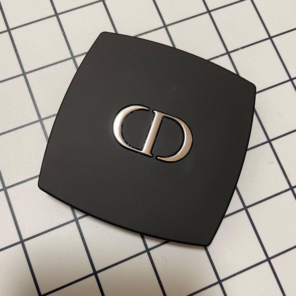 Dior ノベルティ コンパクトミラー 鏡 化粧 ブラック 黒 オシャレ 上品