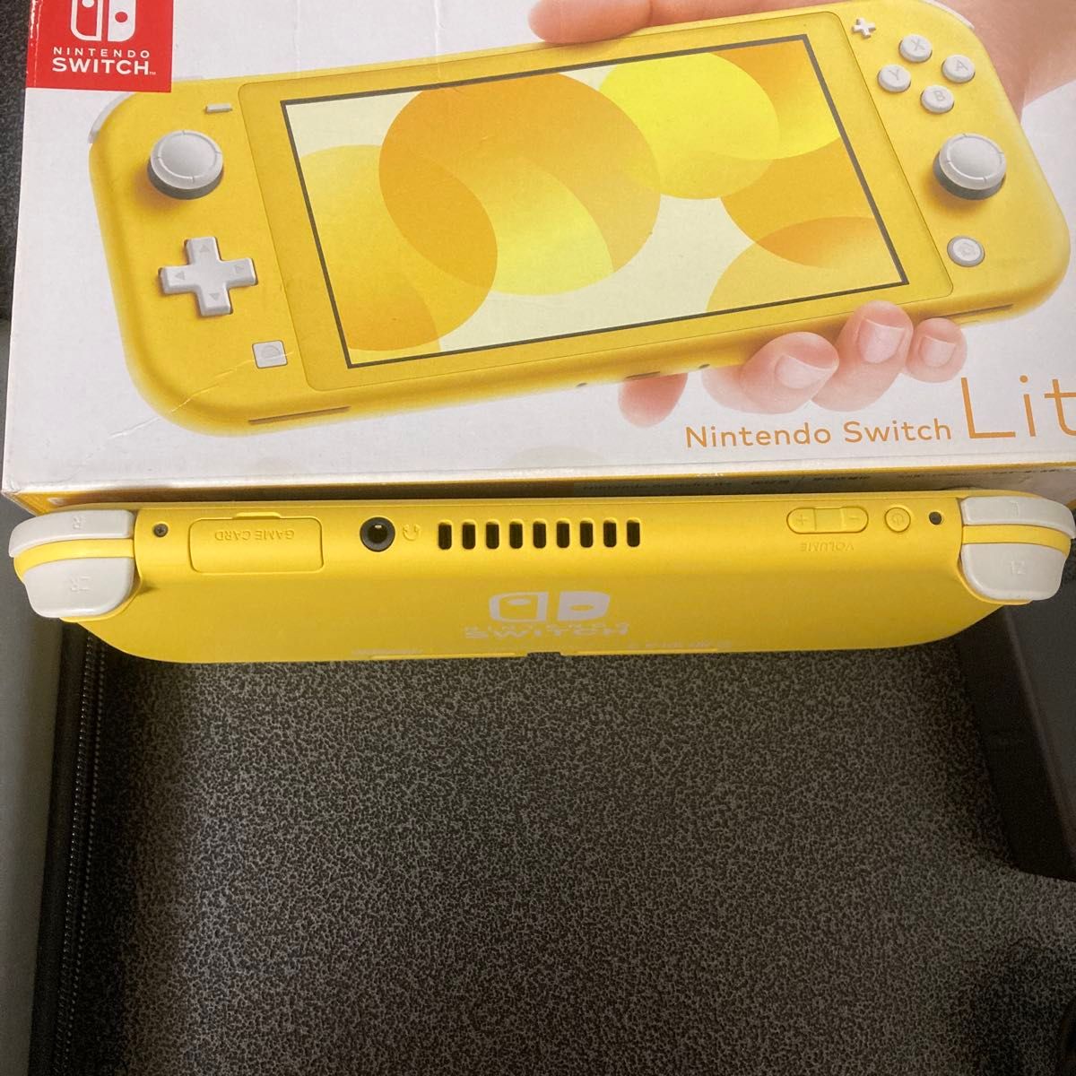 Switchライト 黄色 ケース、SDカード付き Switchライト 黄色 ケース