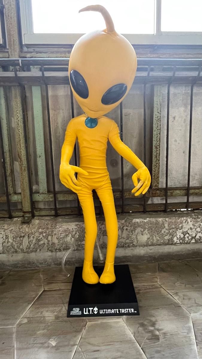 日清 カップヌードル UT エイリアン 宇宙人 130 ビッグ フィギュア