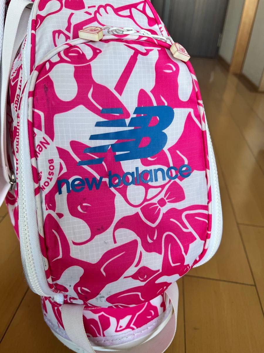 完売品 美品ニューバランス ゴルフ スタンド型キャディバッグ ボストン