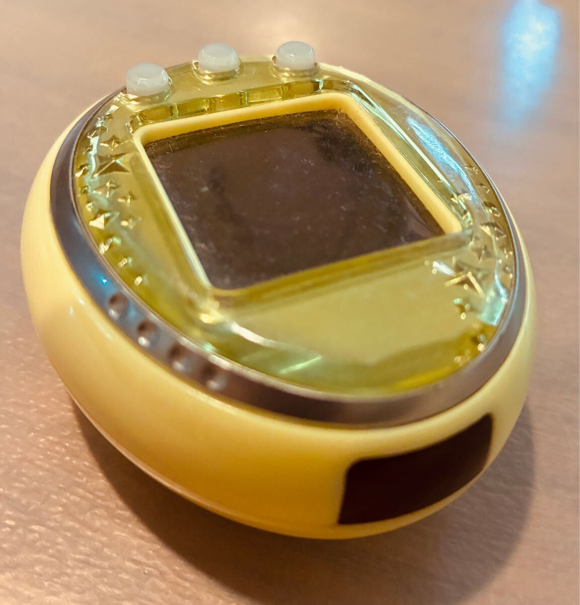 Yahoo!オークション - たまごっちIDL イエロー黄色 動作確認済 BANDAI