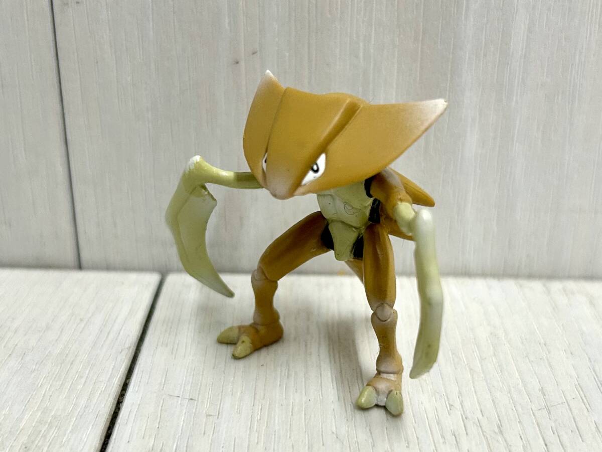 送料無料 モンコレ TOMY トミー ポケモン カブトプス フィギュア