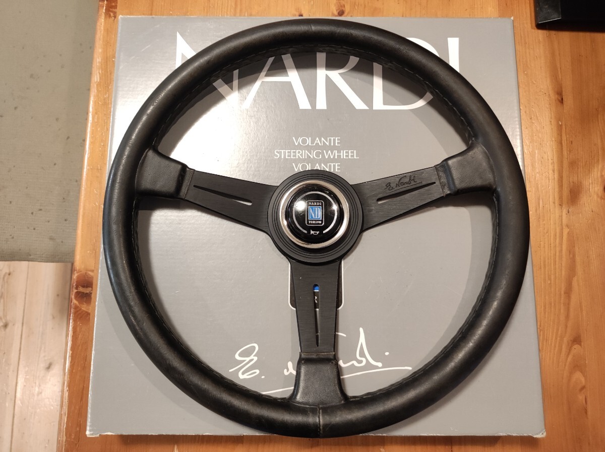 ナルディ classic ホーンボタン付き NARDI ナルディクラシックウッド