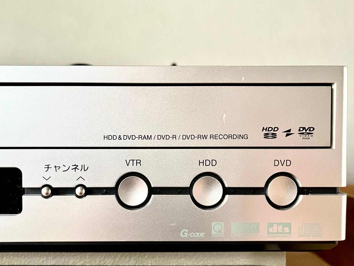 TOSHIBA VHS/DVD/HDD ビデオデッキ AK-V100 動作確認済 動作確認済・一
