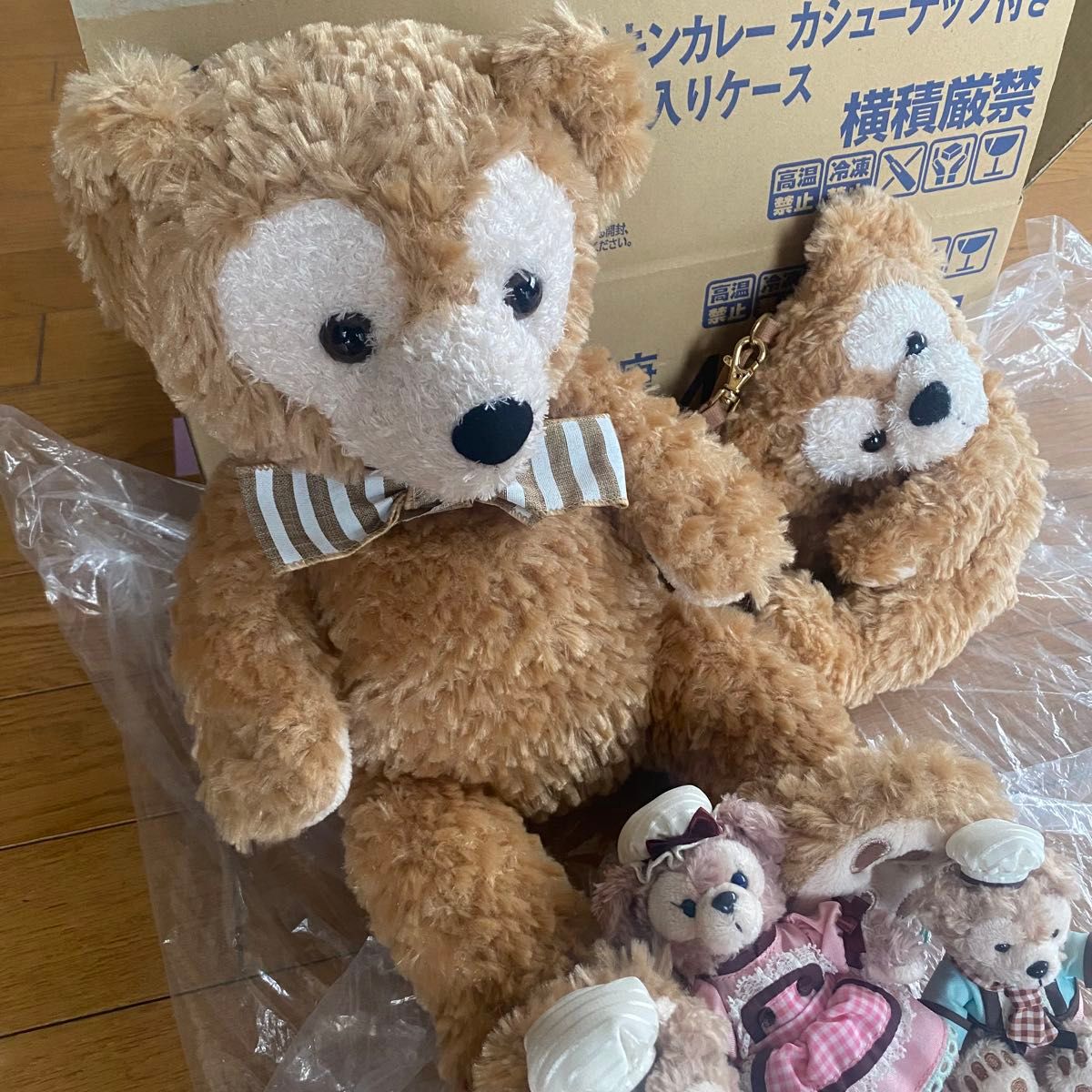 最終値下(ラスト)極美品ダッフィーぬいぐるみバッヂぬいばストラップ