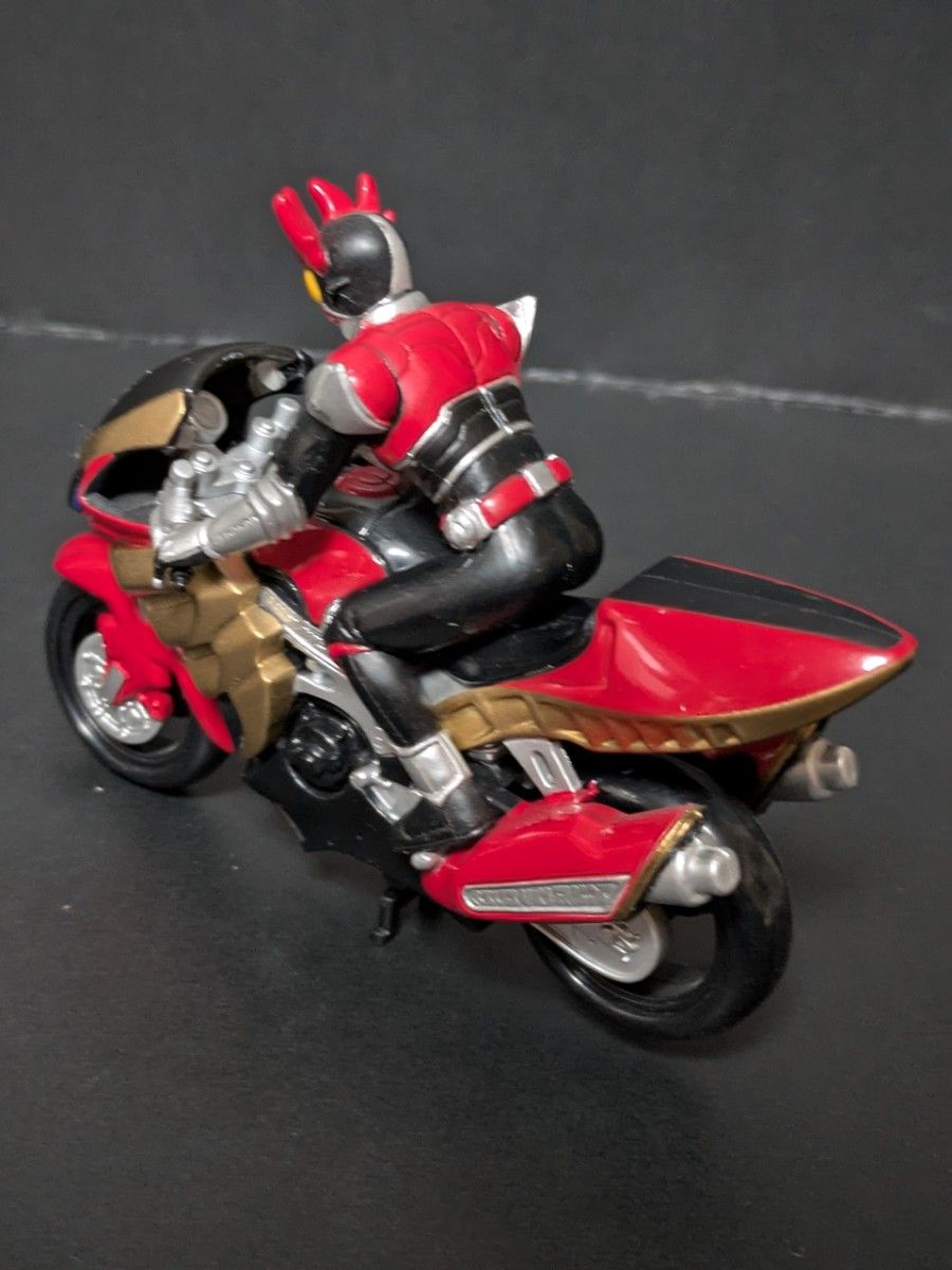 仮面ライダーアギトマシントルネイダーシャイニングフォーム カード