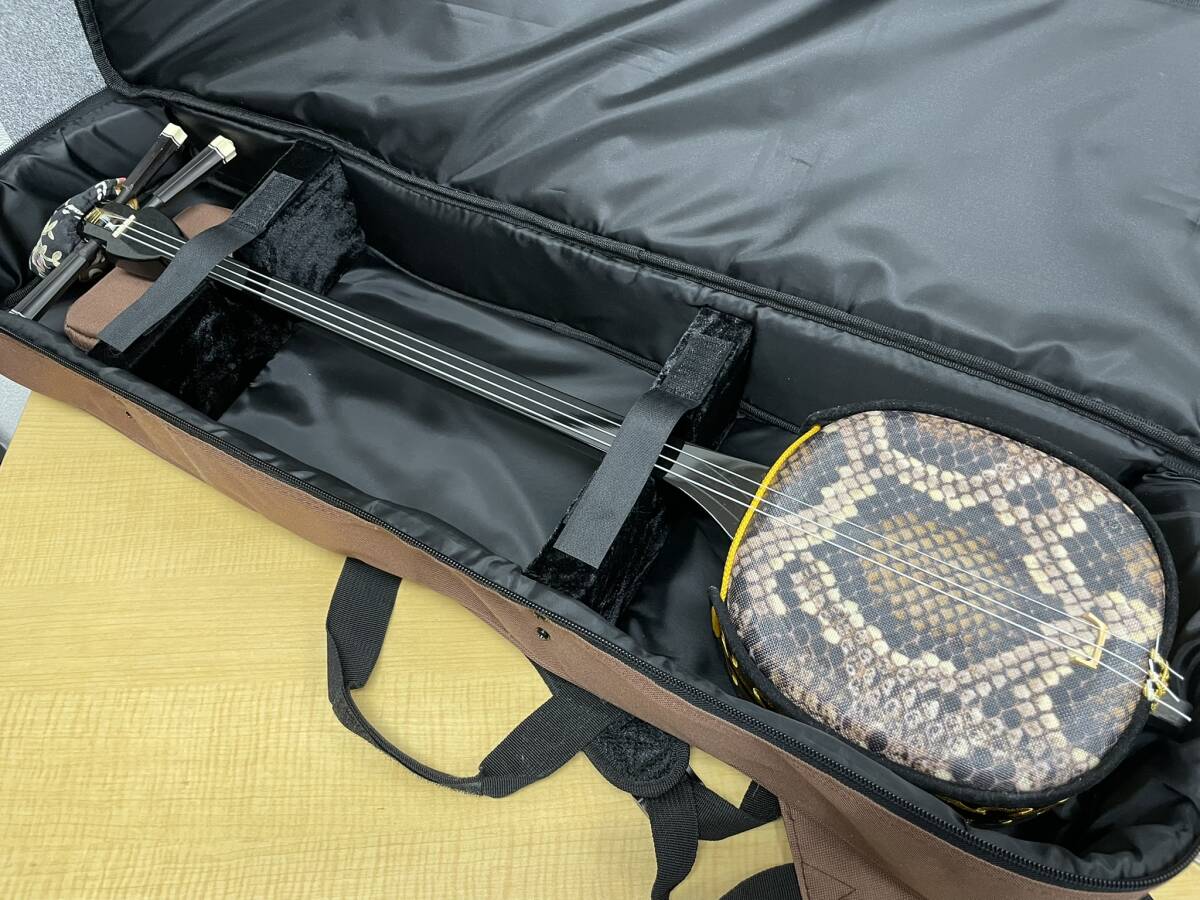 三線 本体 ソフトケース付き（蛇皮） 沖縄 三線 蛇革 本革 ソフト