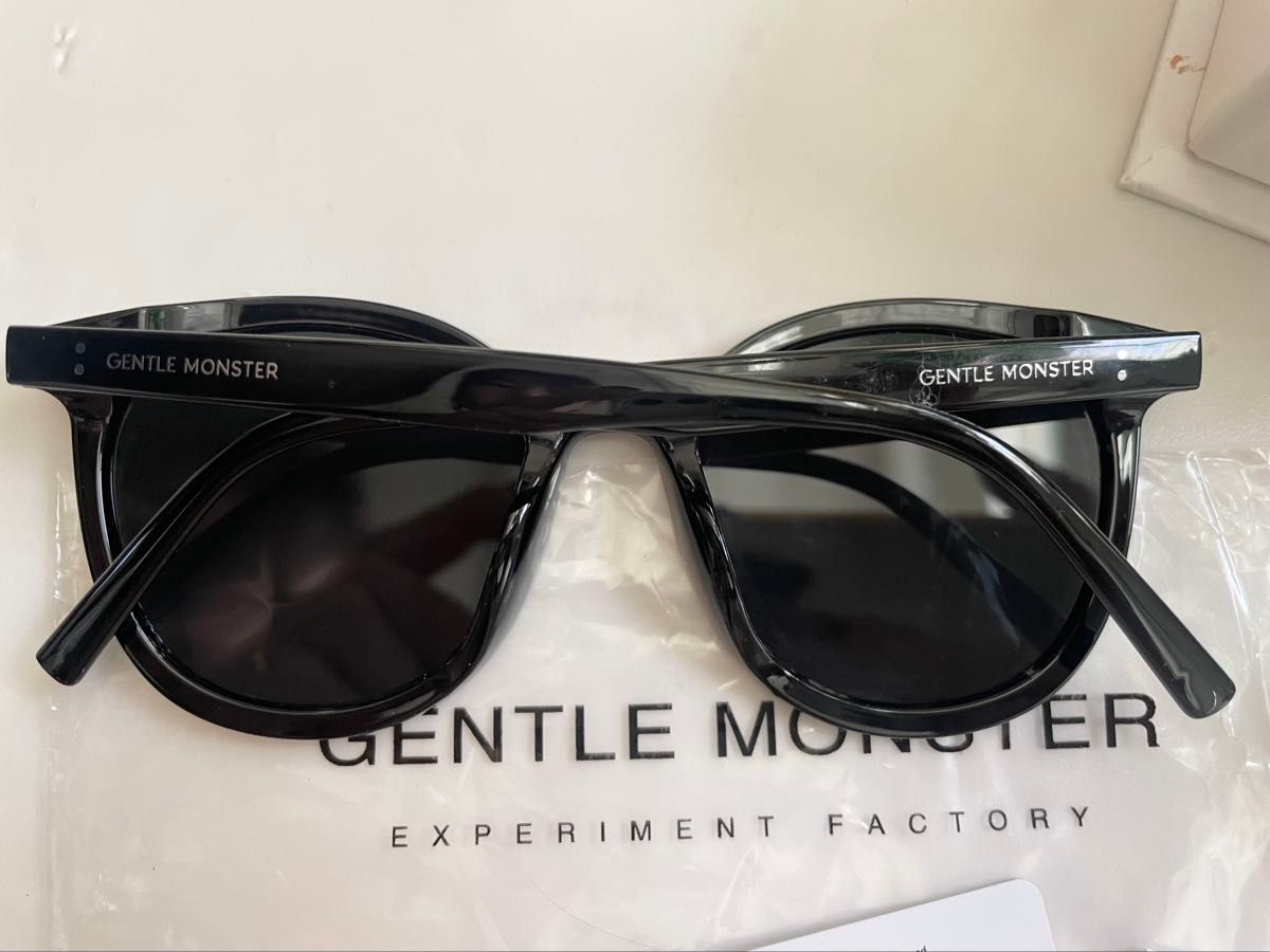 GENTLE MONSTER ブラック サングラス Solo ジェントルモンスター