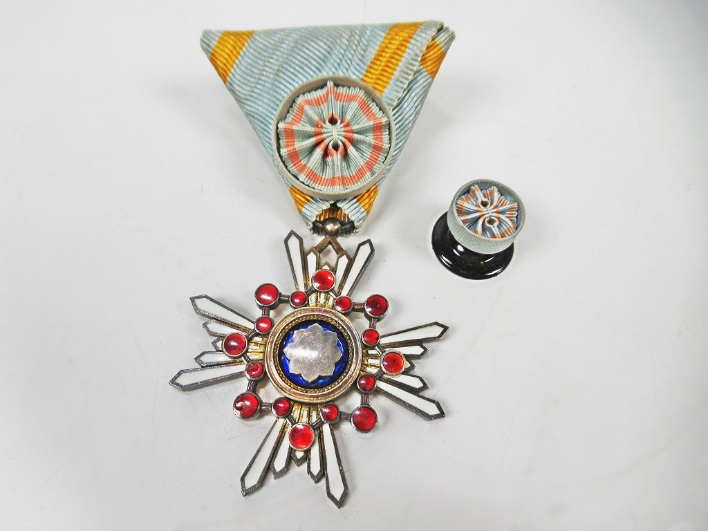 美品勲四等 瑞宝章 ◇勲四等瑞宝章 略綬 共箱付 美