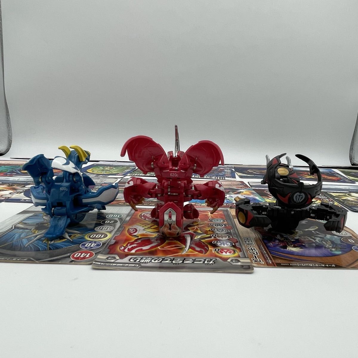 爆丸 14体 カード まとめ売り ドラガオン ムニキス ガノレーダ 爆丸
