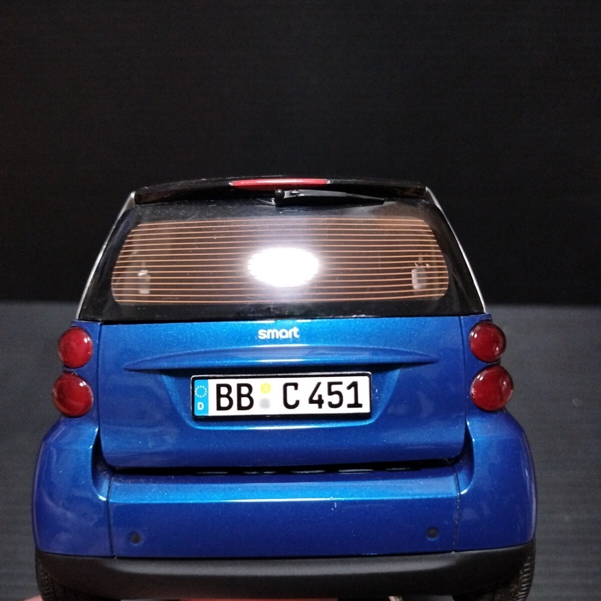 MINICHAMPS「1/18 Smart Fortwo coupe」ミニカー ミニチャンプス