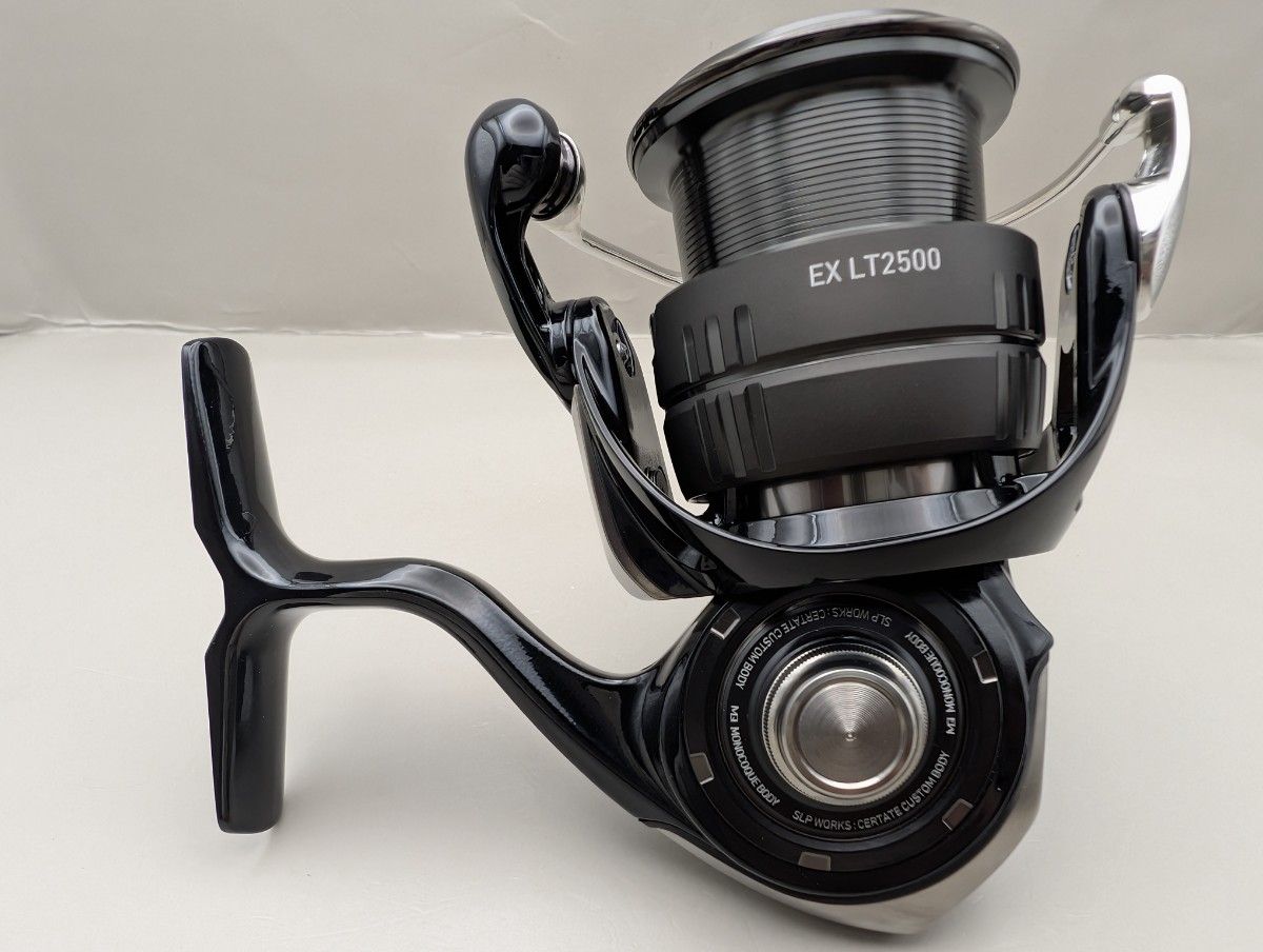 ダイワ SLPワークス 24 セルテート カスタムボディ ST FCLT2500-H-SLPW