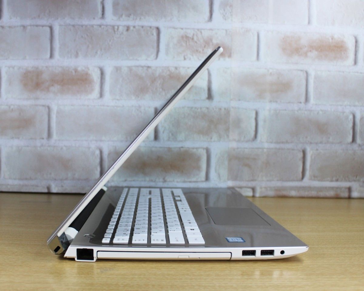 ☆第7世代 Core i3☆超速SSD搭載 8GB Windows11 オフィス付き カメラ
