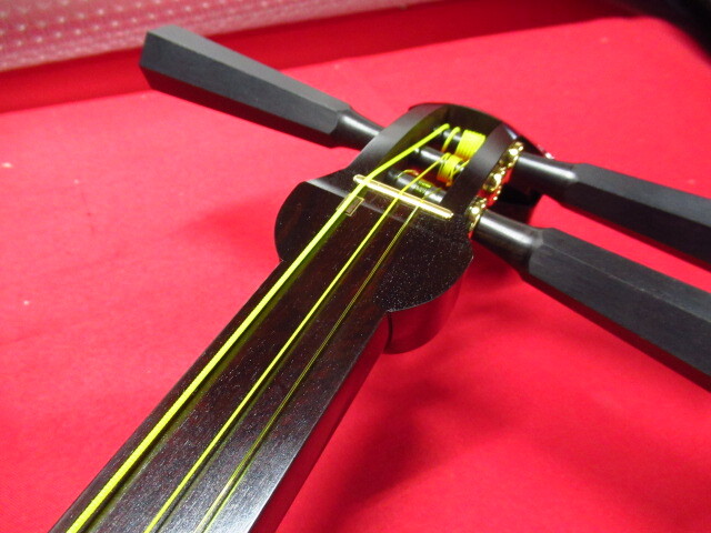 三味線 正寸 太棹 丸打胴 和楽器 楽器 弦楽器 津軽三味線 ハードケース