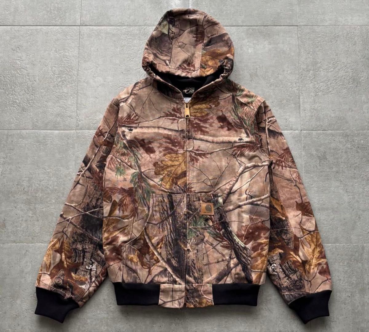 Carhartt カーハート リアルツリー アクティブジャケット サイズ感