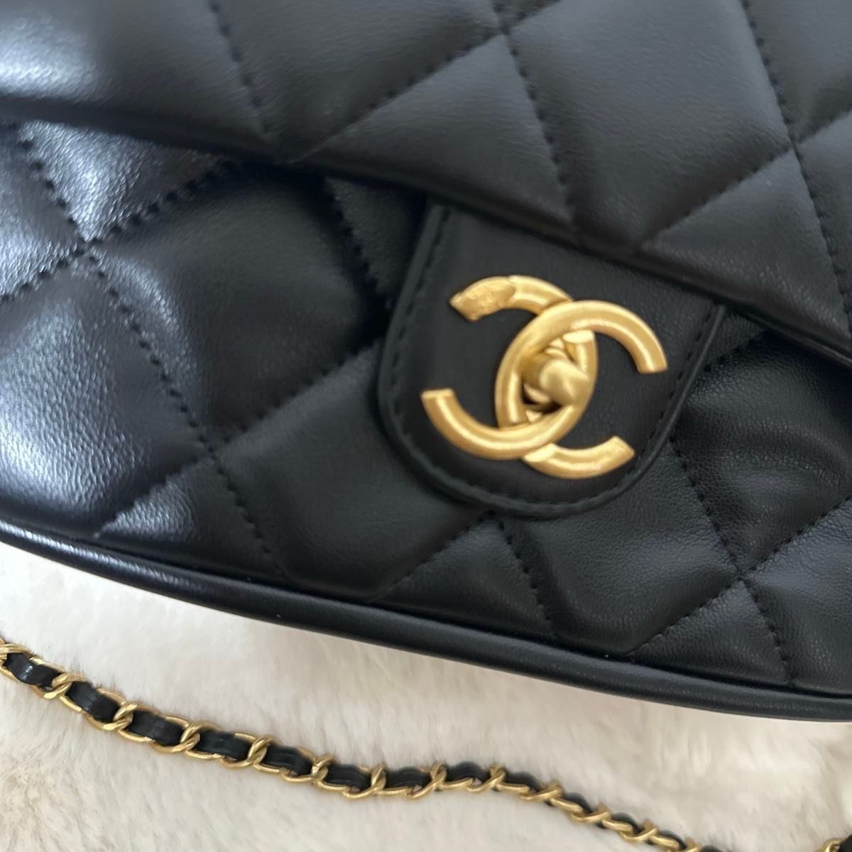 CHANEL シャネル VIPノベルティマトラッセ ミニフラップバッグ