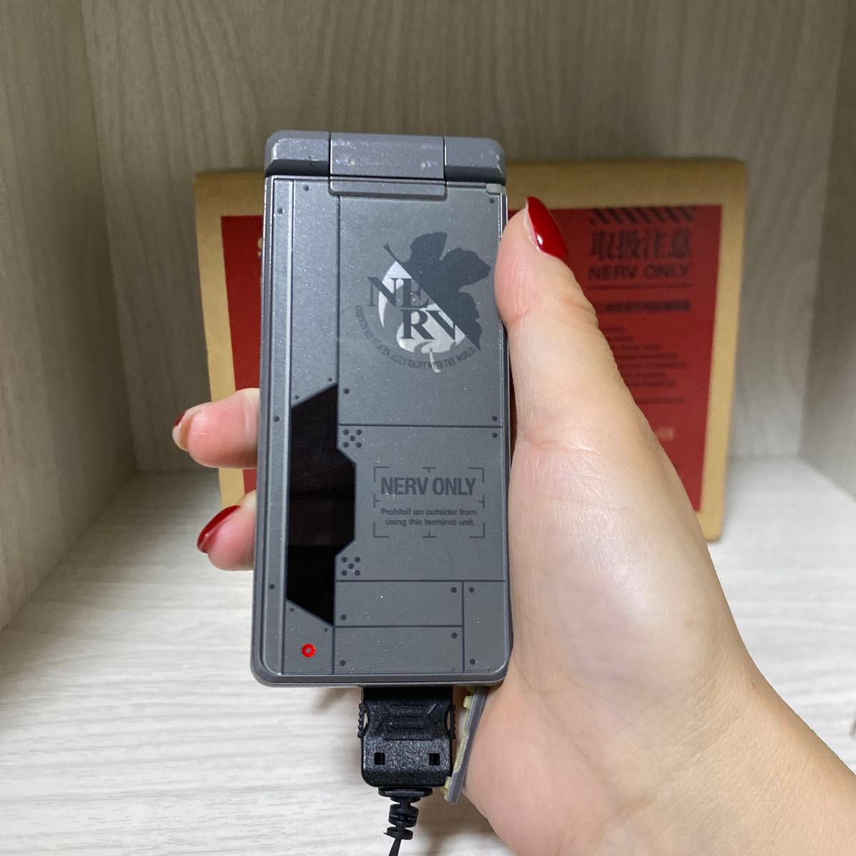 エヴァンゲリオン携帯SH-06A NERV 本体 付属品 ガラケー｜Yahoo!フリマ