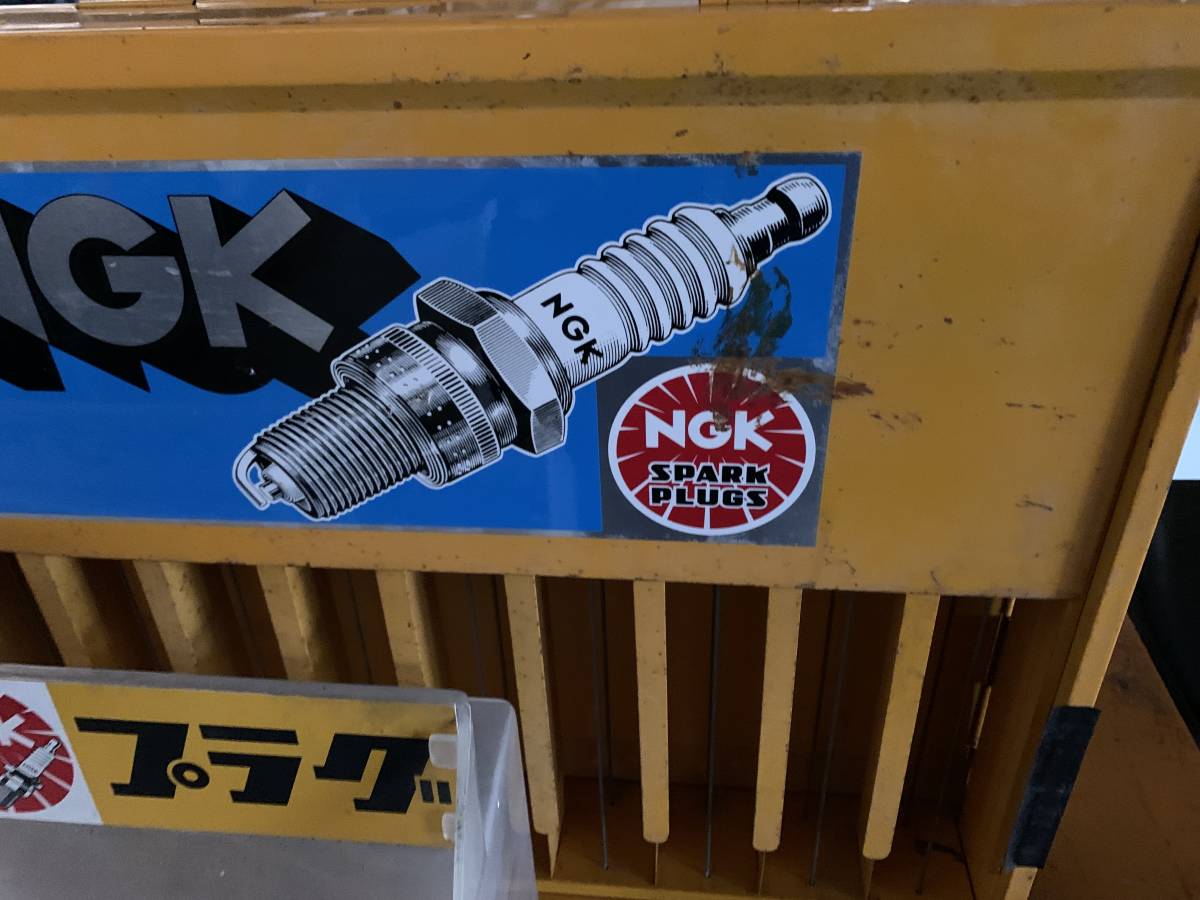 ⭐︎ 値下⭐︎NGK プラグ陳列ケース ⭐︎ 値下⭐︎NGK プラグ陳列ケース