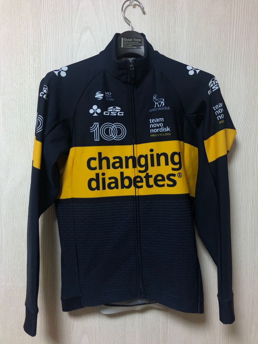 選手支給品】 team novo nordisk サーマルベストSサイズ 選手支給品