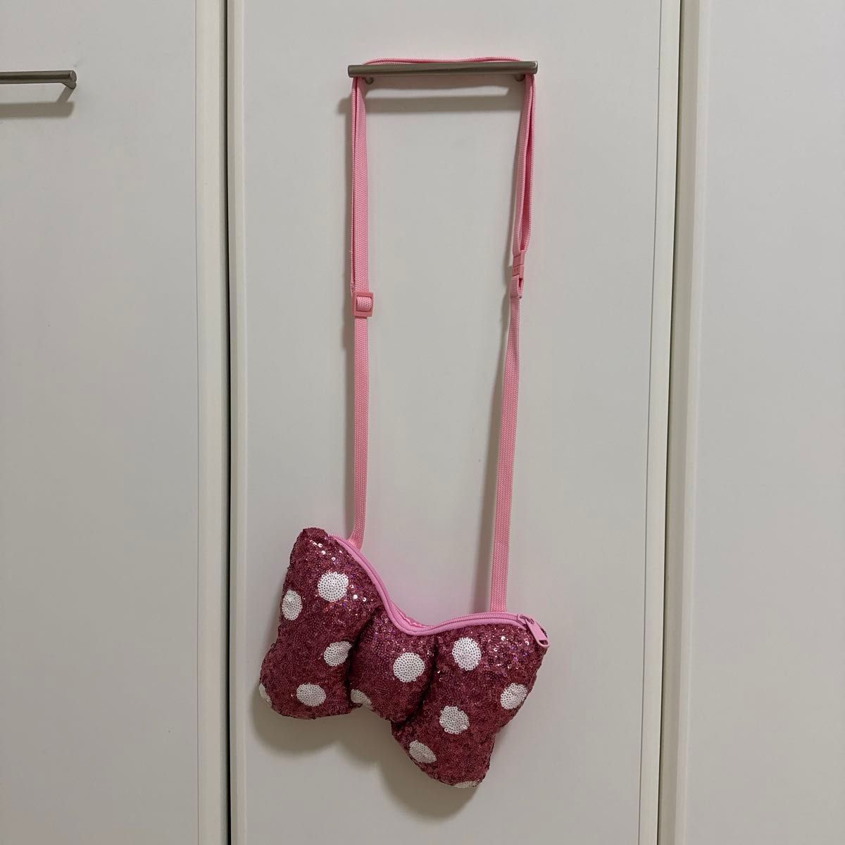 美品】ディズニー ミニー パルパルーザ リボン ポシェット ショルダー