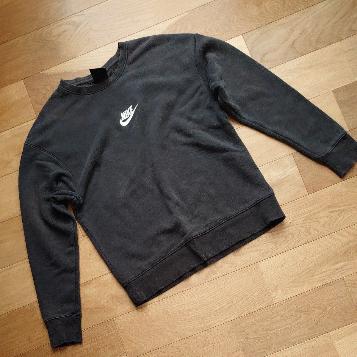 NIKE ナイキ 花柄 刺繍 スウェット トレーナー センターロゴ 黒 M