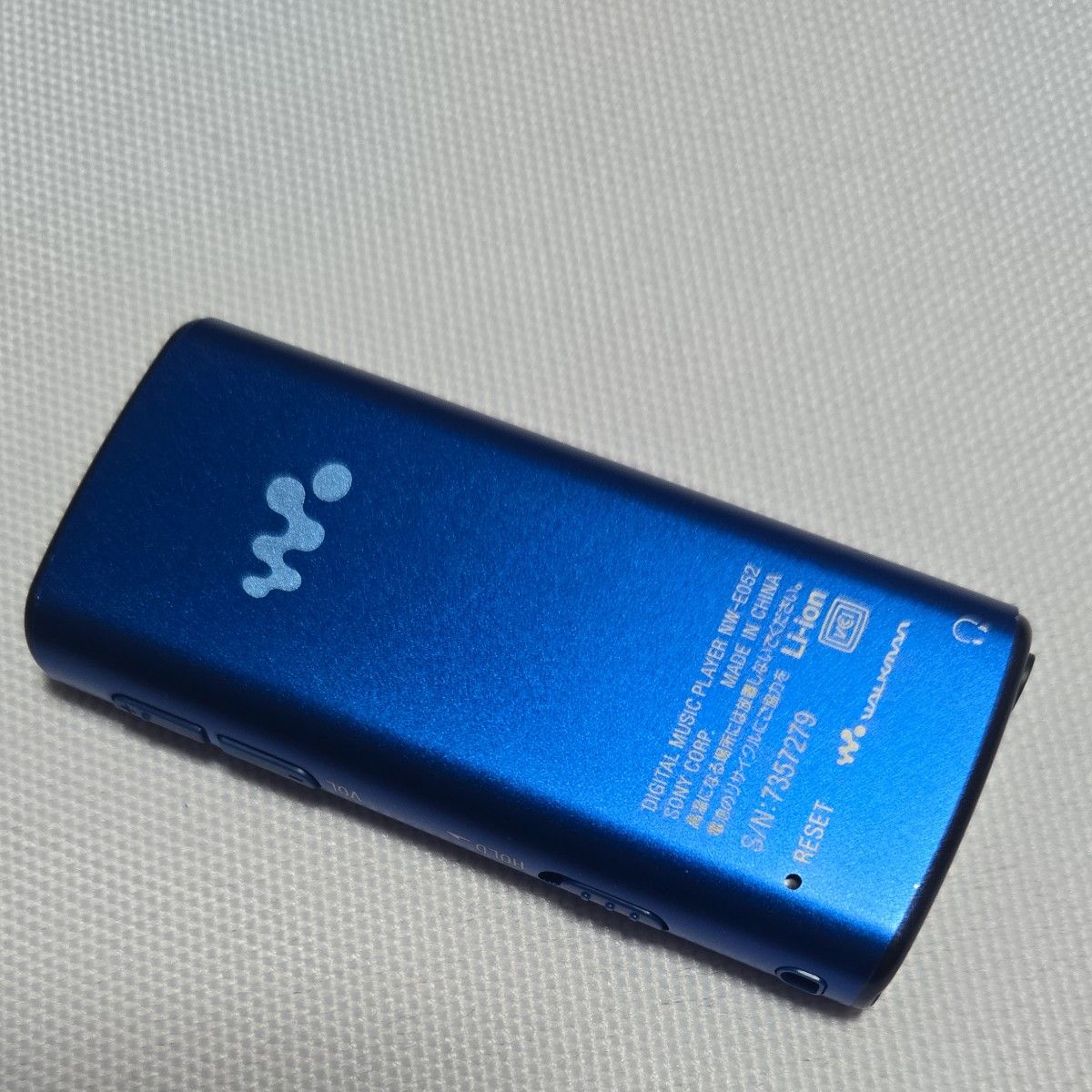 SONY ウォークマン NW-E052 ブルー 4GB WALKMAN｜Yahoo!フリマ（旧