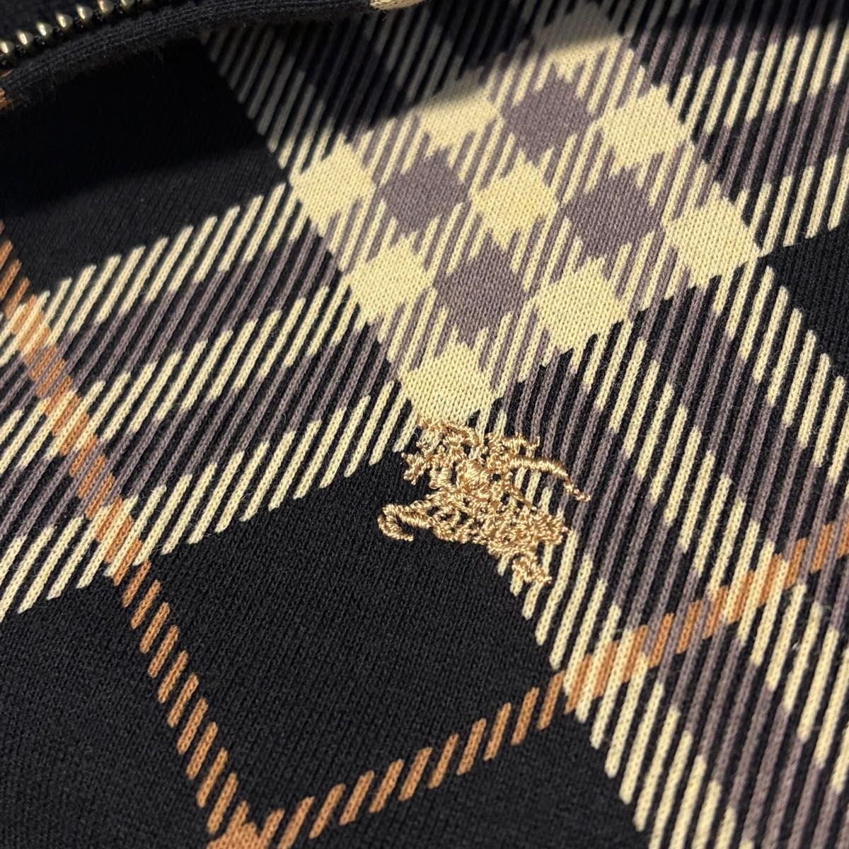 バーバリーブルーレーベル】日本製 ノバチェック ホースロゴ刺繍