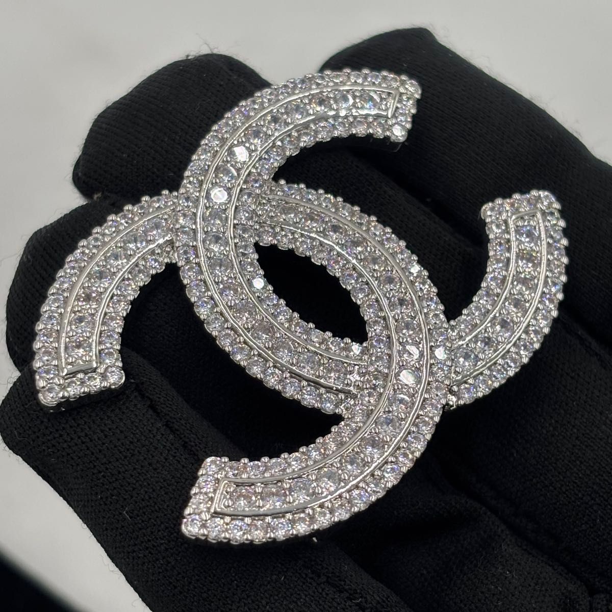 CHANEL シャネル ココマーク CCロゴ ラインストーン シルバー ブローチ
