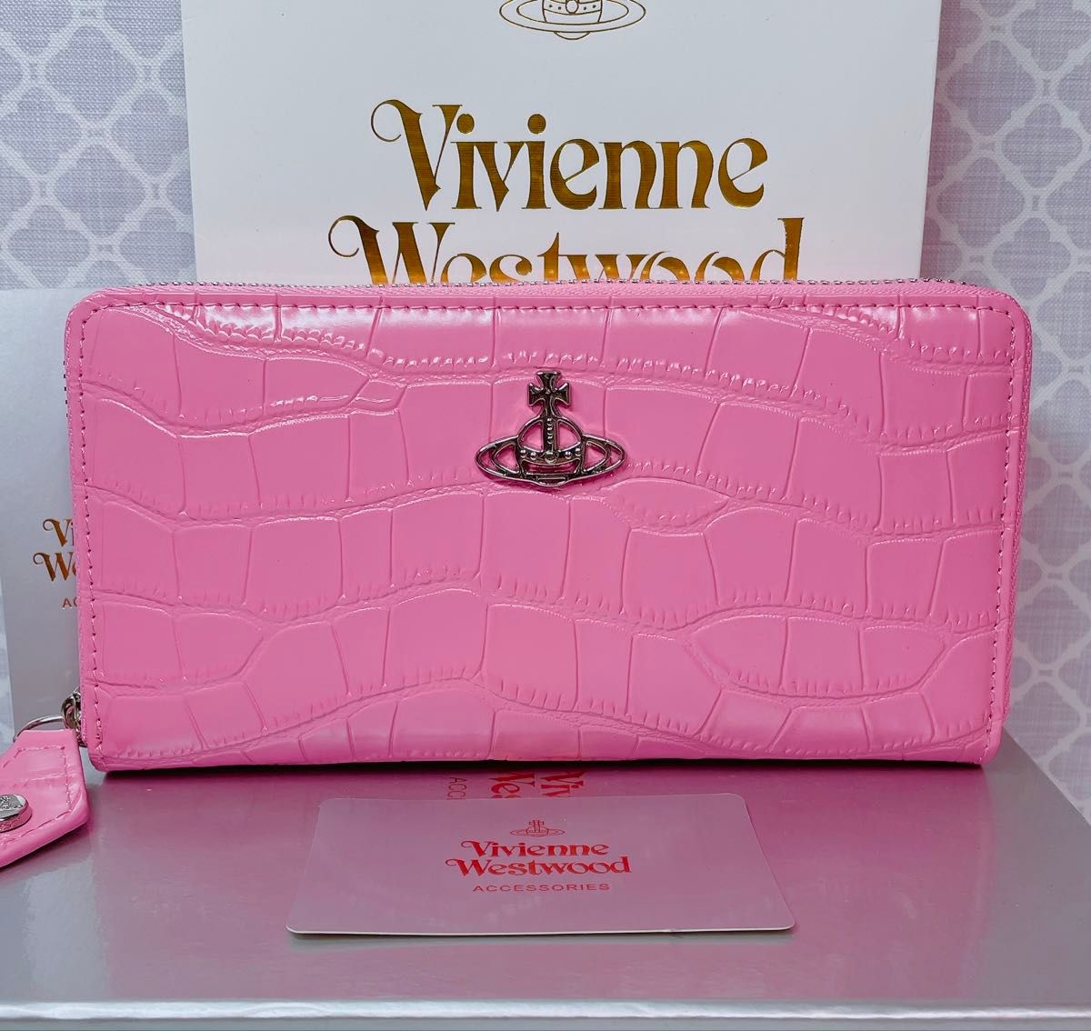 最新 内側に素敵な柄】高級 Vivienne Westwood 長財布ピンク｜Yahoo