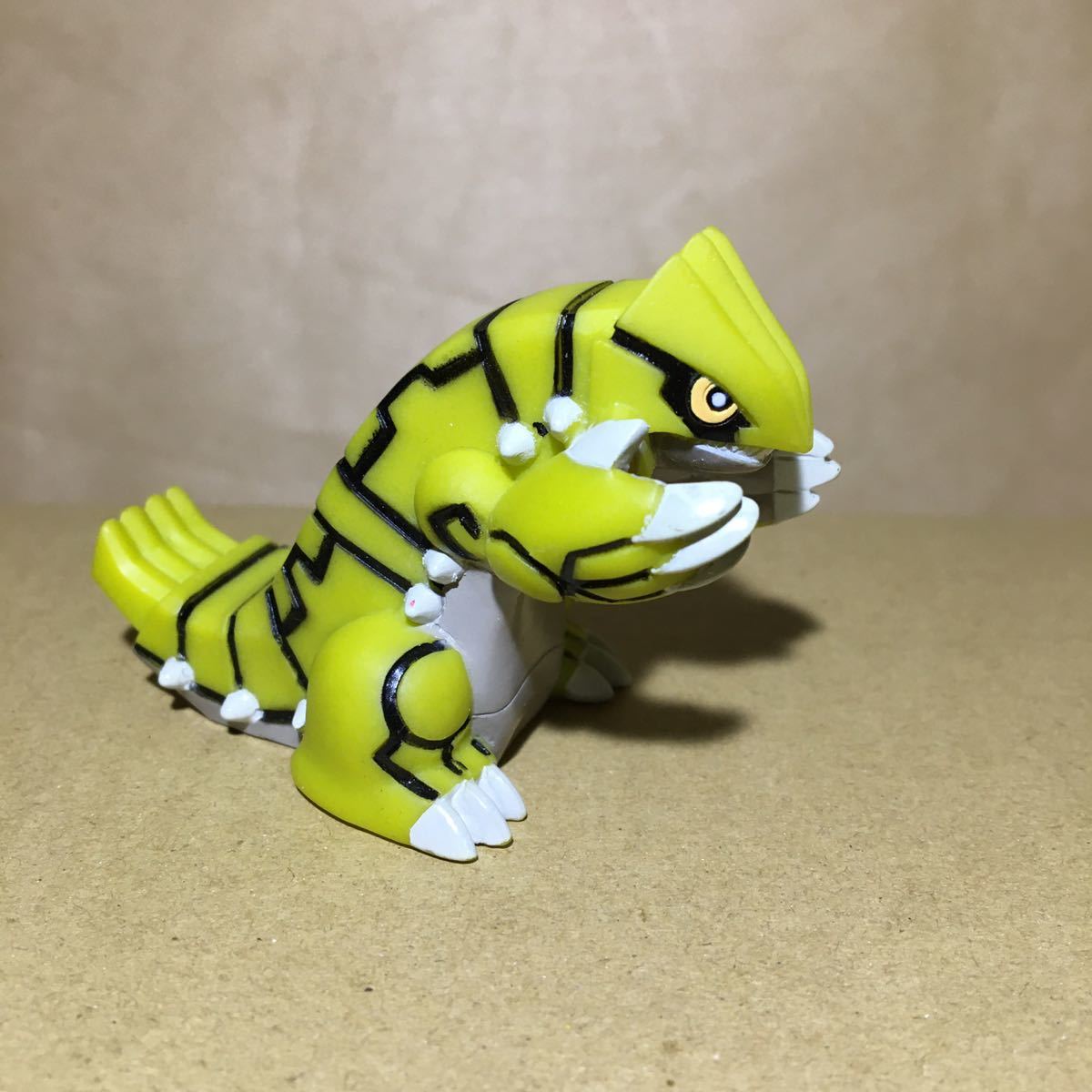 グラードン 色違い 当選品 ポケモンキッズ リーフ様 専用 グラードン