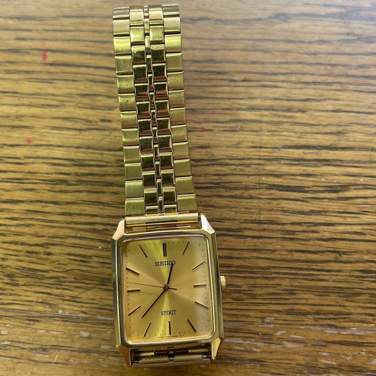 SEIKO SPIRIT クォーツ メンズ腕時計 セイコー ゴールドカラー 腕時計