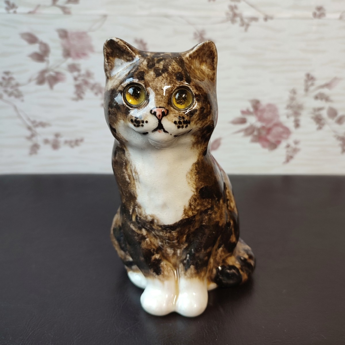 陶器製 猫の置物 オレンジと白 約20cmウィンスタンレイ女史のサイズ3の