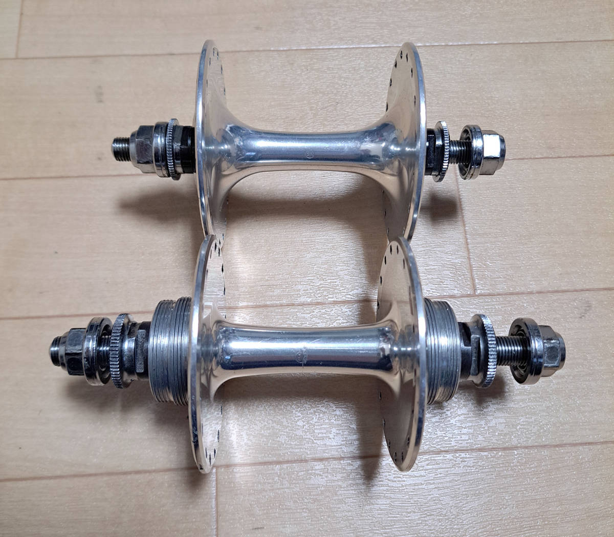 NJS競輪ピストクリンチャーホイールデュラエース 7600スズエプロ