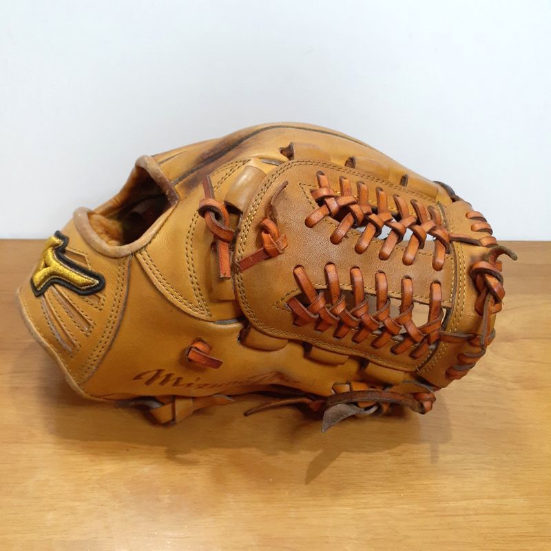 ミズノプロ 井端弘和モデル MizunoPro 一般用大人サイズ 9 内野用 硬式