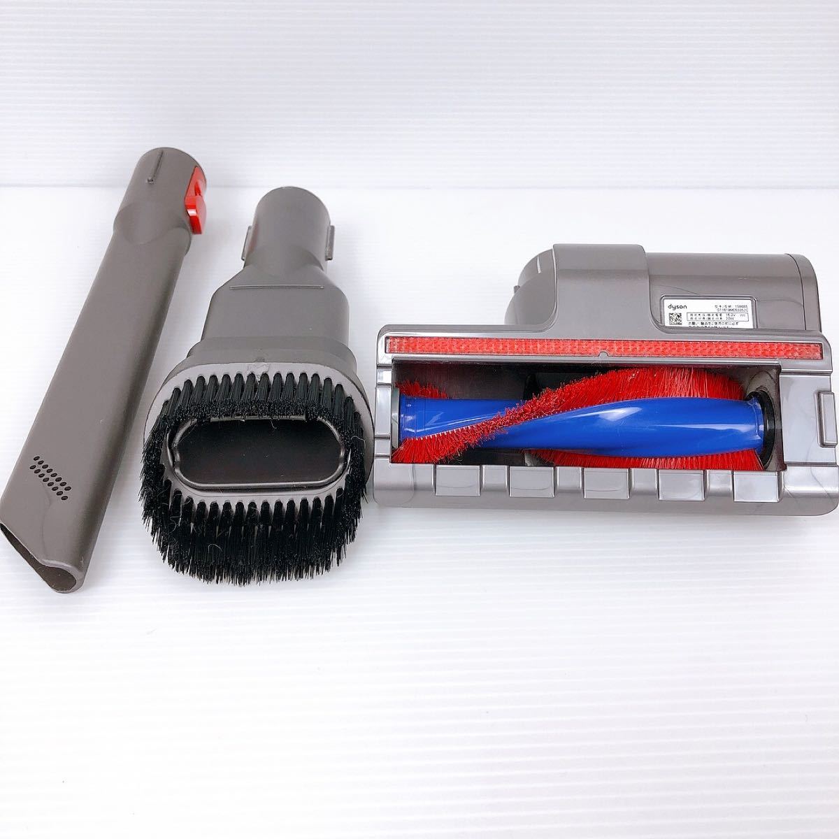 ダイソン v8 fluffy アタッチメント アクセサリー ノズル 付属 セット