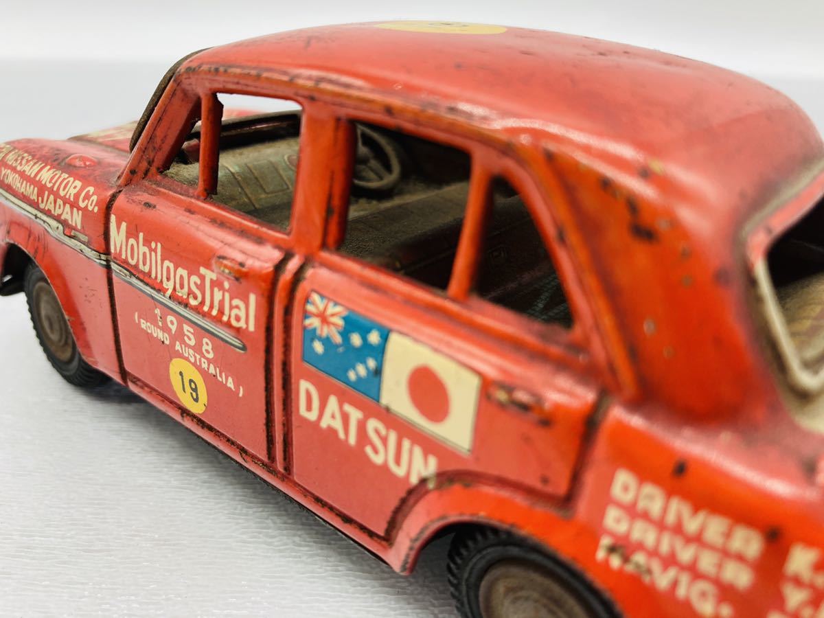 昭和レトロBCバンダイ 豪州ラリー ダットサン 富士号 & 桜号 211