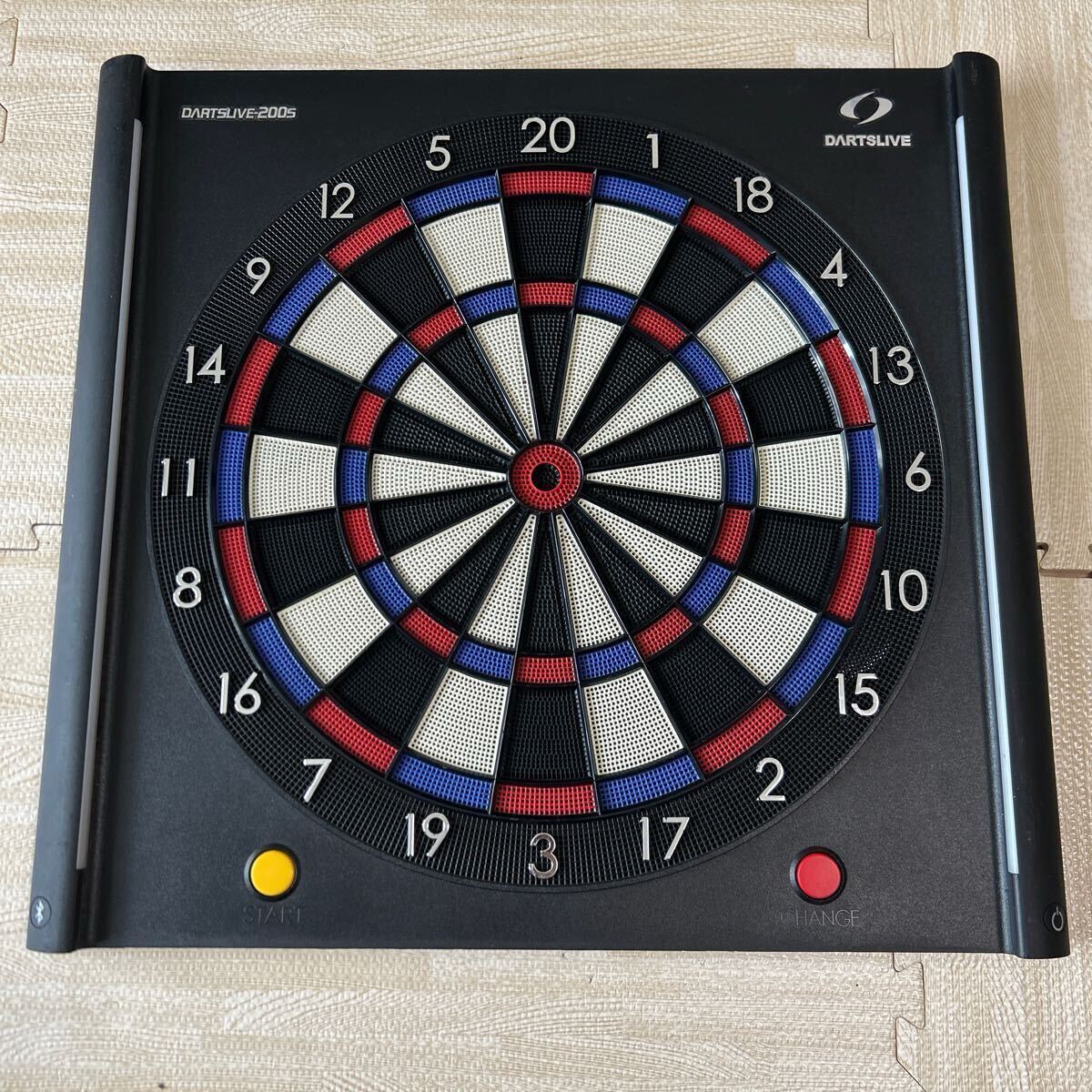 DARTSLIVE-200S ダーツボード ダーツライブ 家庭用ダーツボード