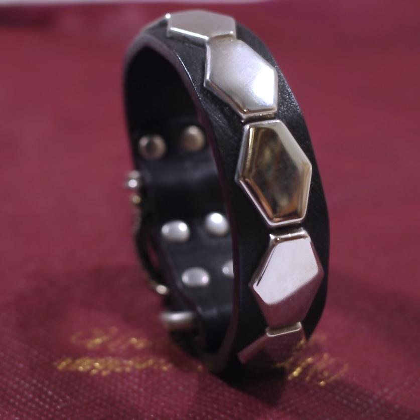 Yahoo!オークション -「undercover bracelet」の落札相場・落札価格