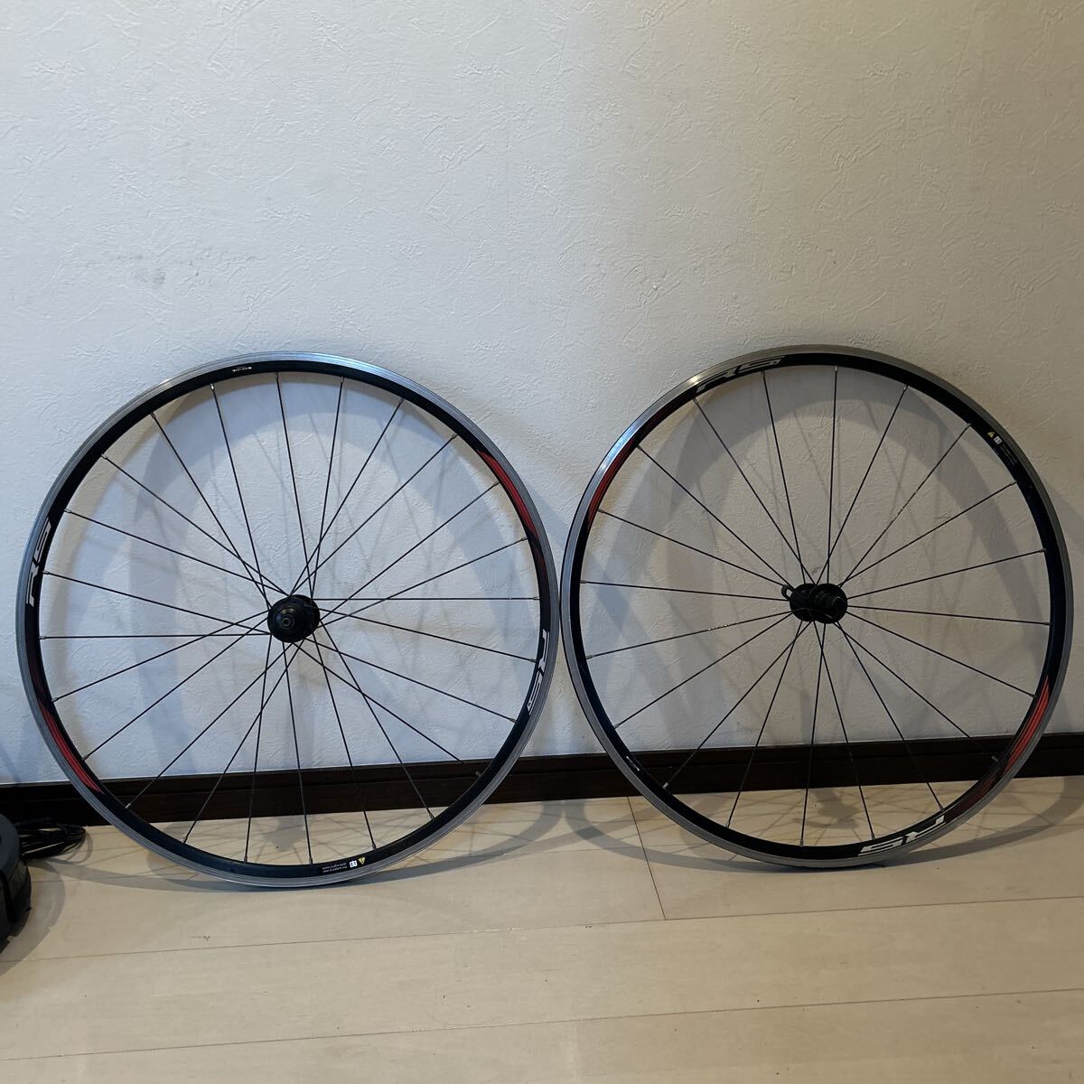 Yahoo!オークション -「shimano wh-rs010」の落札相場・落札価格