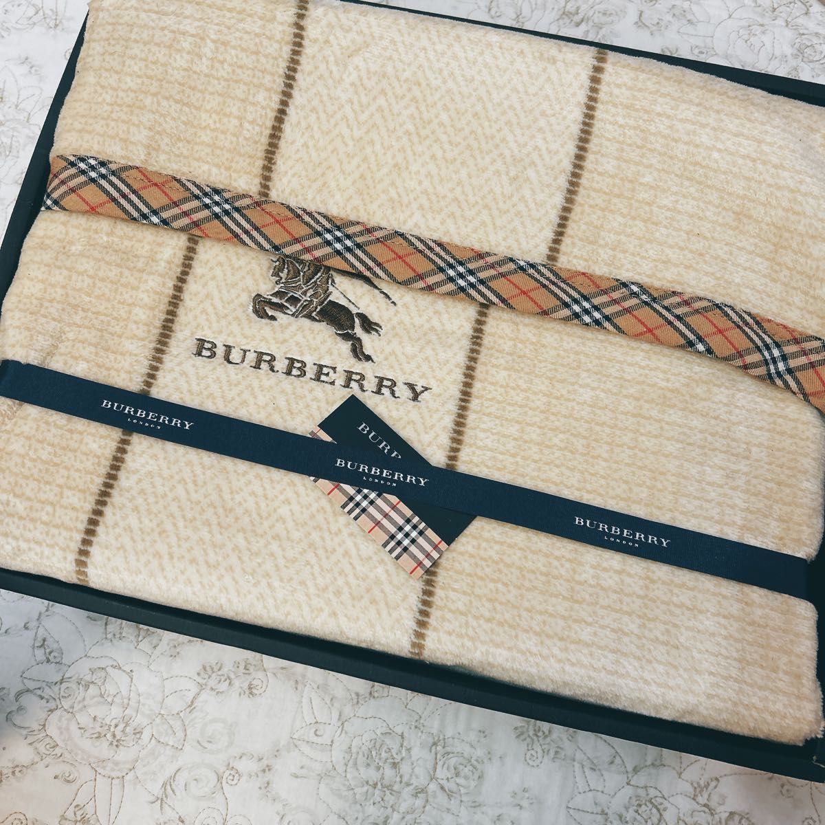 バーバリー BURBERRY 西川産業 西川産業株式会社 ウール毛布 140cm