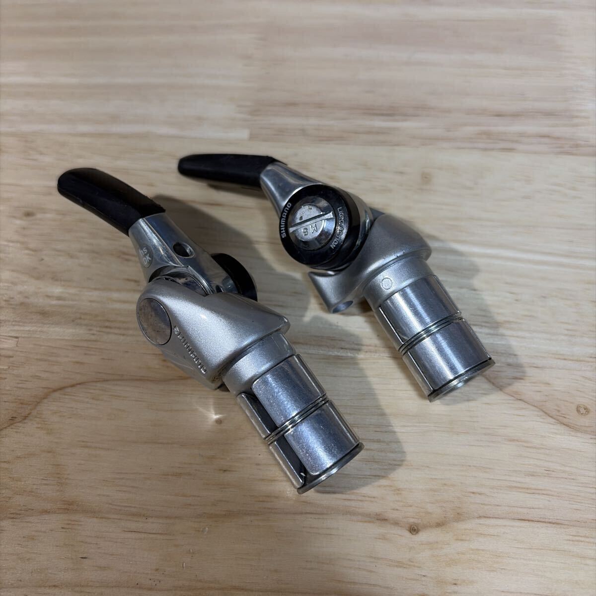 未使用】シマノ バーエンドコントローラー SL-BS64 8速用 未使用